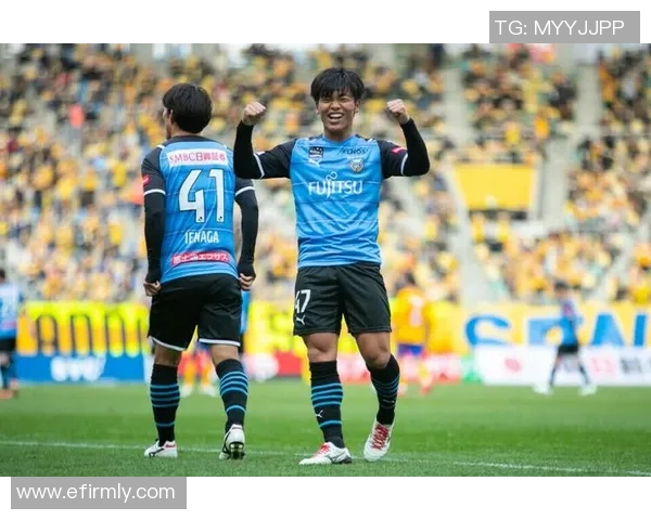 川崎前锋与水原的精彩对决比分揭晓，赛场瞬间回顾与分析